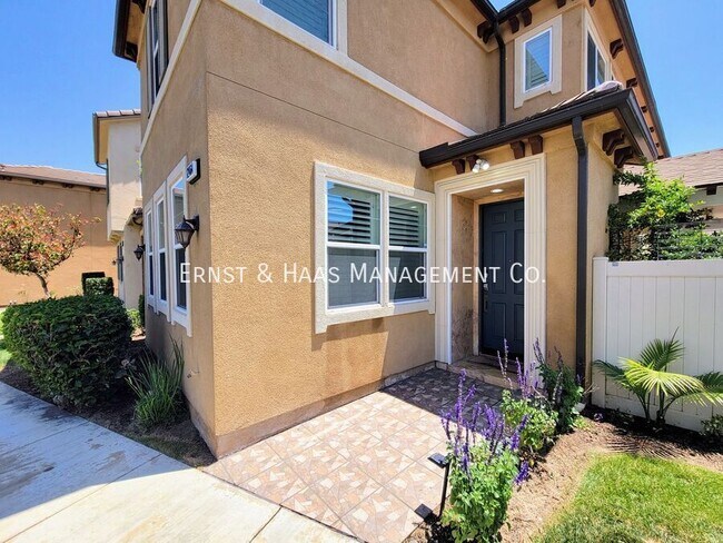 12464 Boxwood Terrace in Santa Fe Springs, CA - Building Photo - Building Photo