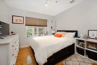 214 Jackson St-Unit -8 in Hoboken, NJ - Building Photo - Building Photo