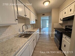 2700 John Ashley Dr in North Little Rock, AR - Building Photo - Building Photo