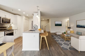 Everly Darien in Darien, CT - Building Photo - Building Photo