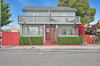 Nelson Apartments in Santa Cruz, CA - Building Photo - Primary Photo