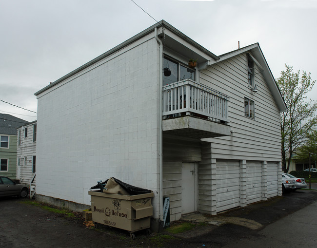 475 E 18th Ave in Eugene, OR - Building Photo - Building Photo