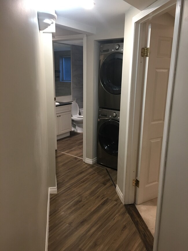 2263 Sorrento Dr in Coquitlam, BC - Building Photo - Building Photo