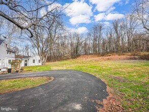 102 N Rogers St in Hamilton, VA - Building Photo - Building Photo