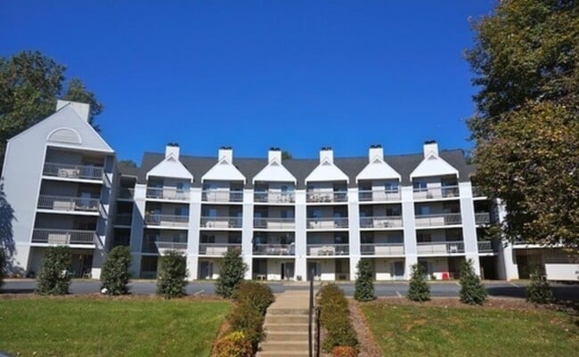 property at 1243 Cedars Ct