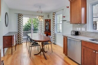 58 Clifton St, Unit 1 in Cambridge, MA - Building Photo - Building Photo