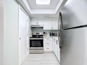 1369 SE 14th St in Fort Lauderdale, FL - Building Photo - Building Photo