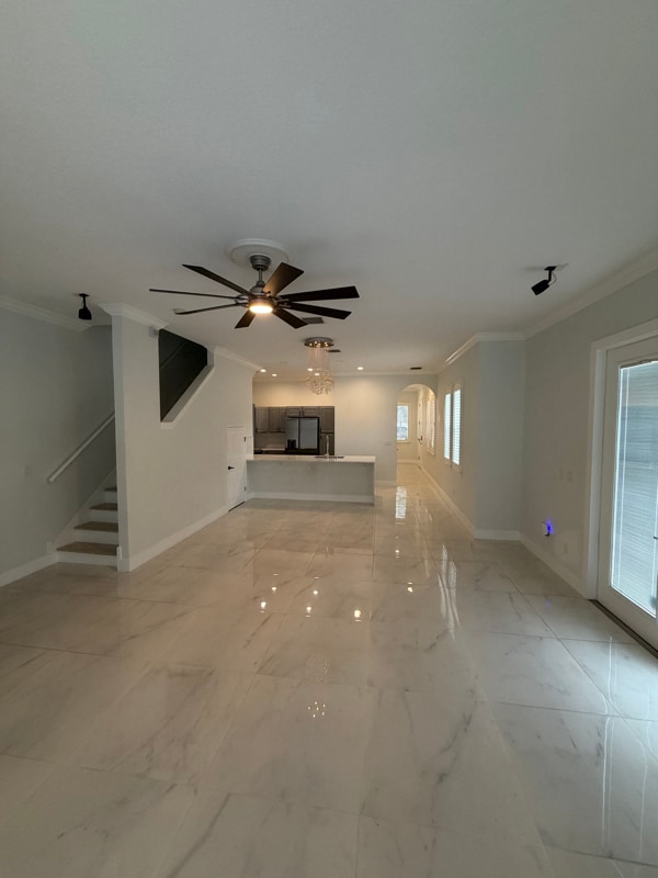 212 S Dakota Ave