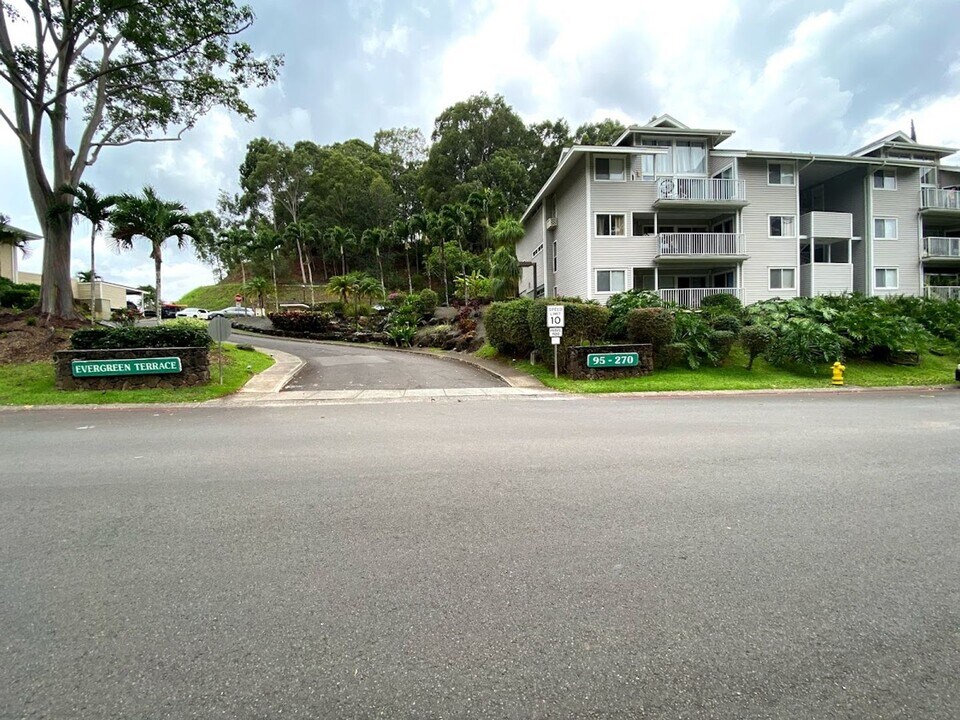 95-270 Waikalani Dr-Unit -D103 in Mililani, HI - Building Photo