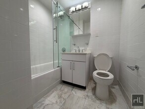 BEEKMAN PLACE, Unit 2B in New York, NY - Building Photo - Building Photo