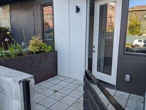 Thomas Street Lofts in Seattle, WA - Building Photo - Interior Photo