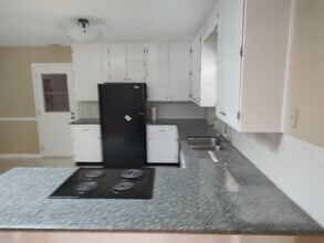 1533 Woodgate Way in Tallahassee, FL - Building Photo - Building Photo