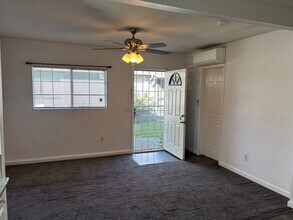 9620 Webb St in Elk Grove, CA - Building Photo - Building Photo