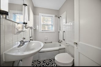 3597 E Wilson St in Farmville, NC - Foto de edificio - Building Photo