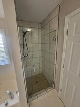 7700 Lakeshore Ct in Riverdale, GA - Building Photo - Building Photo