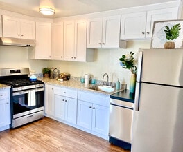 4666 San Pablo Dam Rd, Unit 14 in El Sobrante, CA - Building Photo - Building Photo
