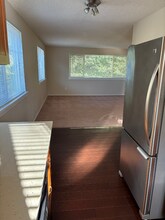 1626 Kent Des Moines Rd-Unit -C in Des Moines, WA - Building Photo - Building Photo