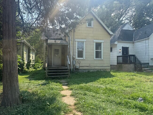 601 Alexander Ave in Peoria, IL - Building Photo - Building Photo