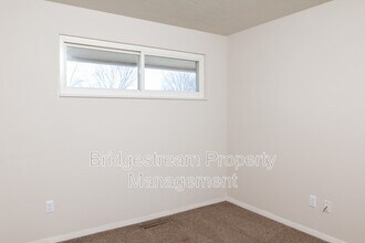 5280 Monitor Dr in Dayton, OH - Building Photo - Building Photo