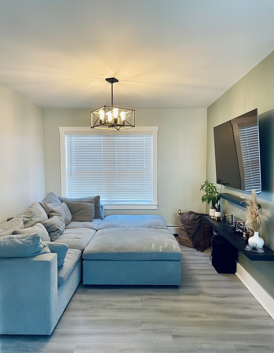 31 Pennsylvania Ave, Unit Affluent lifestyle in Providence, RI - Building Photo