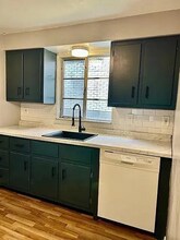 735 Center Ave, Unit 1 in Avalon, PA - Building Photo - Building Photo