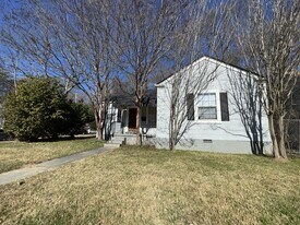 302 Decelle St in Jackson, MS - Building Photo