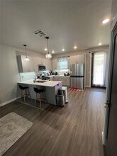 302 E Harmon Dr in Midwest City, OK - Foto de edificio - Building Photo