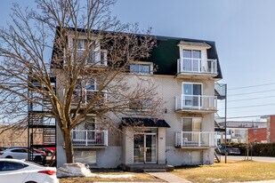 420 Copernic Av in Laval, QC - Building Photo