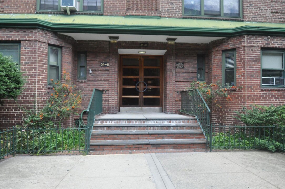 34-41-41 78th St in Queens, NY - Building Photo