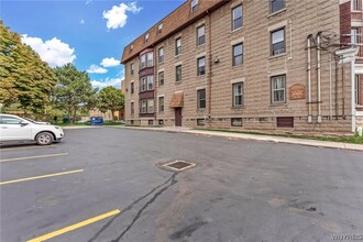 Estella Apartments in Niagara Falls, NY - Building Photo - Building Photo