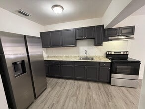 14720 Monroe St in Miami, FL - Building Photo - Building Photo
