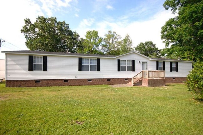 property at 728 Country Club Rd