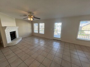 427 E Intendencia St-Unit -140 in Pensacola, FL - Building Photo - Building Photo