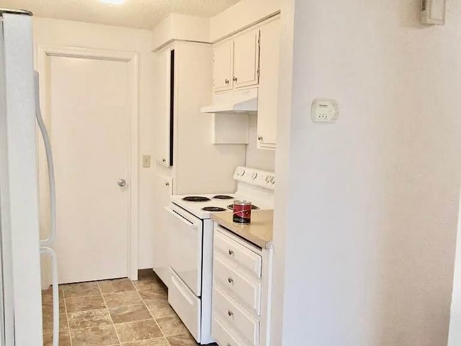 1817 Wilding Pl in Stayton, OR - Foto de edificio - Building Photo