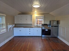 501 NW Newport Ave in Bend, OR - Building Photo - Building Photo