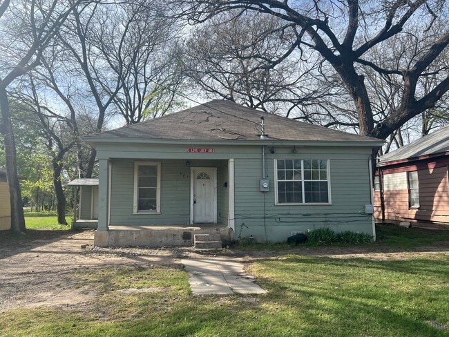 804 E Calhoun Ave in Waco, TX - Building Photo - Building Photo