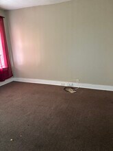 5557 Saint Louis Ave in St. Louis, MO - Foto de edificio - Building Photo