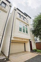 2212 Stuart St in Houston, TX - Building Photo