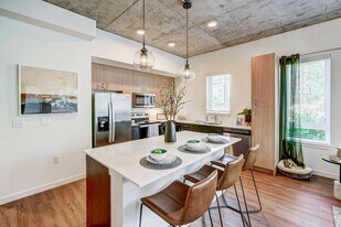 Parkside Esterra Park in Redmond, WA - Building Photo