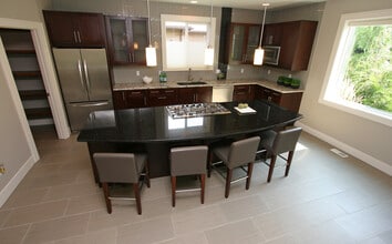 713 W Willapa Ave in Spokane, WA - Building Photo - Building Photo