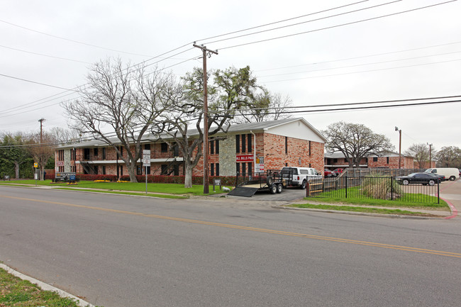 Edgewood in Irving, TX - Foto de edificio - Building Photo