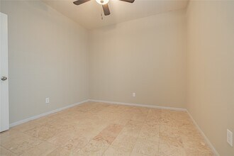 28514 Lockeridge Springs Dr in Spring, TX - Building Photo - Building Photo