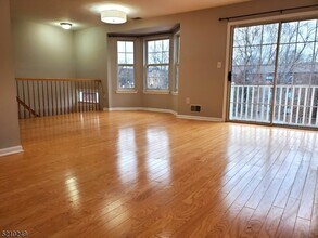50 Pine St in Montclair, NJ - Building Photo - Building Photo