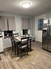 83 E Main St, Unit 1 in Branford, CT - Building Photo - Building Photo