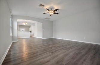 18022 Riata Crossing Dr in Cypress, TX - Building Photo - Building Photo