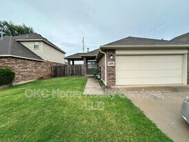 1306 SW 25th St in Moore, OK - Building Photo