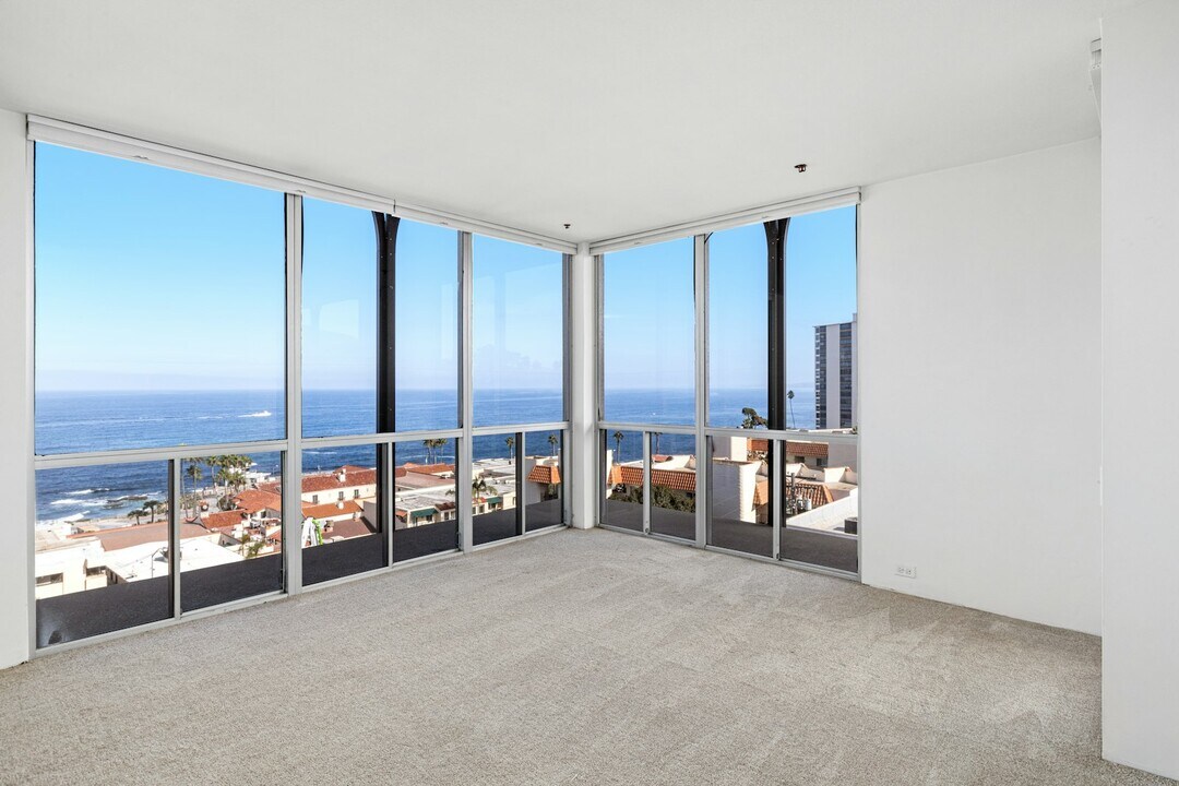 800 Prospect St in San Diego, CA - Building Photo