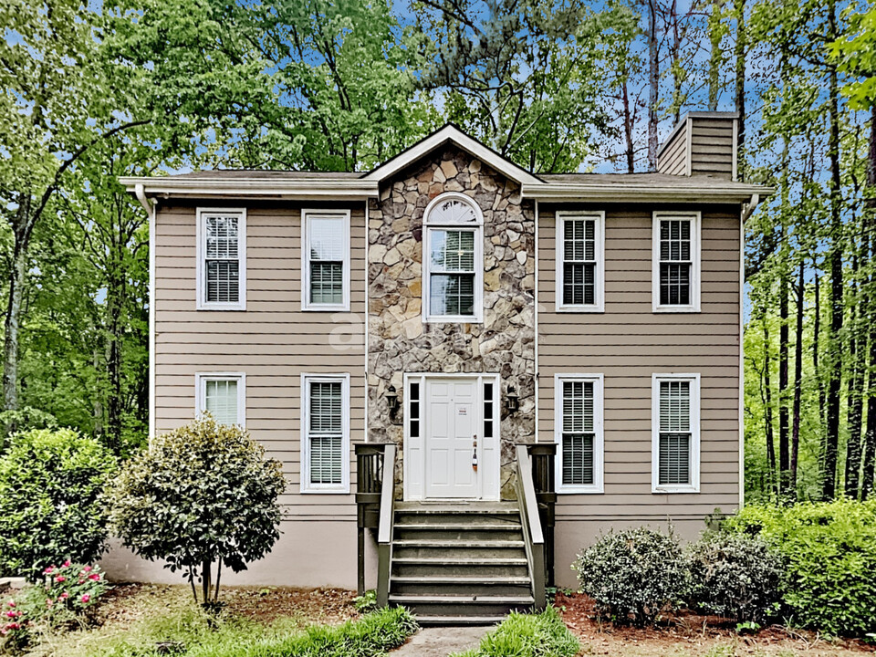 1007 Burton Ct NW in Kennesaw, GA - Building Photo