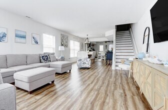 107 Chesapeake Bay Ct in Atlantic City, NJ - Building Photo - Building Photo