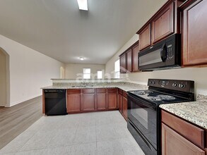 1544 Park Trails Blvd in Princeton, TX - Building Photo - Building Photo